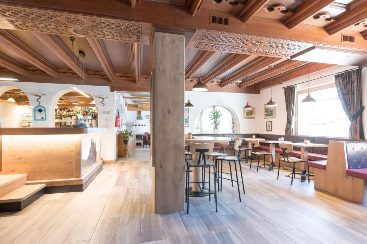 Hotel Crepei Pozza di Fassa Dış mekan fotoğraf