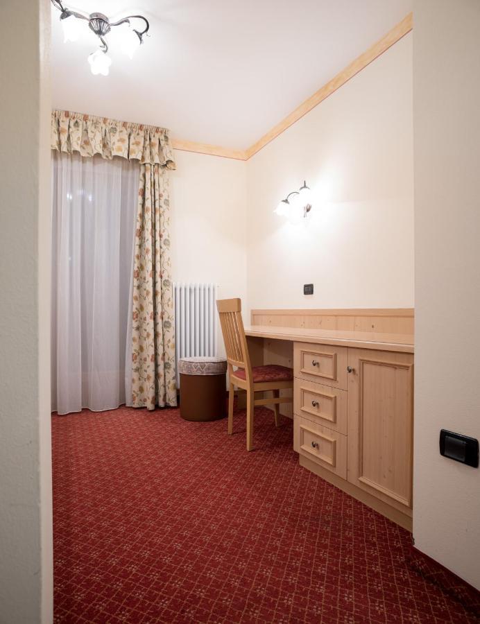 Hotel Crepei Pozza di Fassa Dış mekan fotoğraf