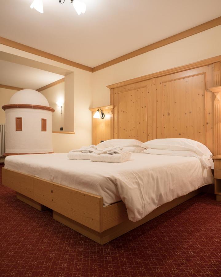 Hotel Crepei Pozza di Fassa Dış mekan fotoğraf