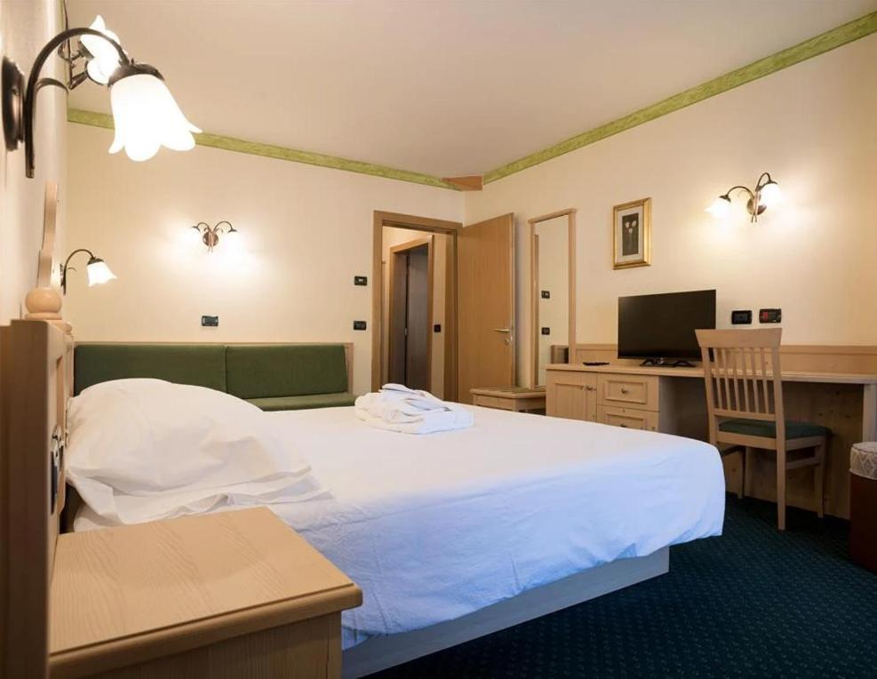 Hotel Crepei Pozza di Fassa Dış mekan fotoğraf