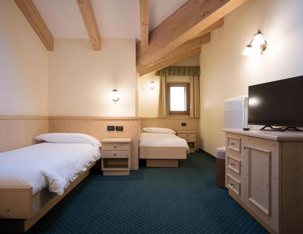 Hotel Crepei Pozza di Fassa Dış mekan fotoğraf