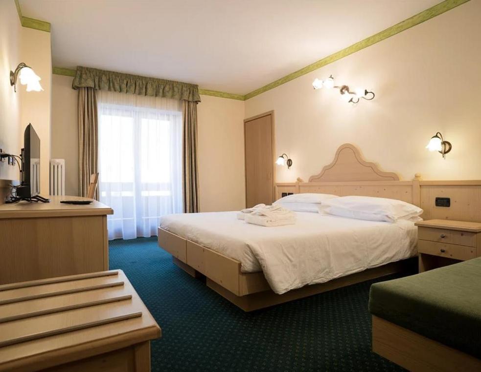 Hotel Crepei Pozza di Fassa Dış mekan fotoğraf