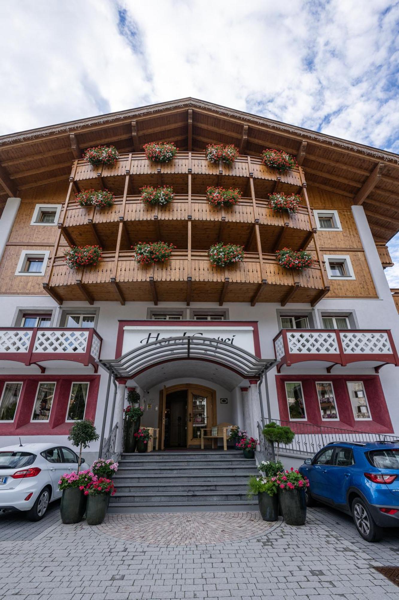 Hotel Crepei Pozza di Fassa Dış mekan fotoğraf